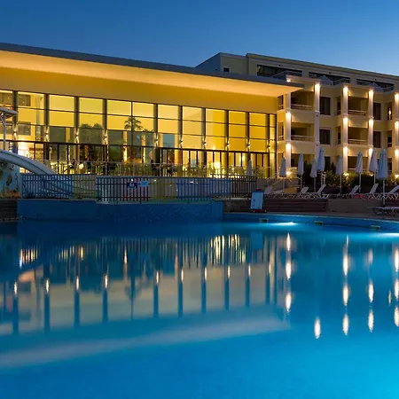 Hotel Perla Gold ホテル