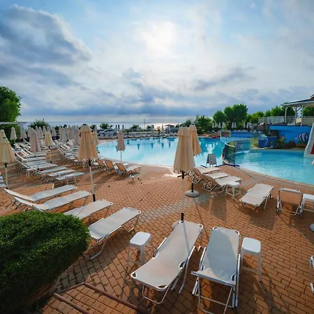 Hotel Perla Gold ホテル プリモルスコ