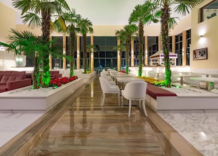 Hotel Perla Gold ホテル 5*