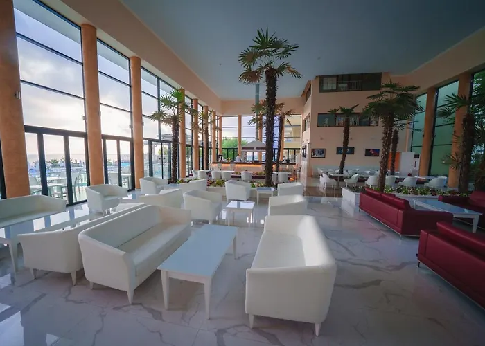 Hotel Perla Gold ホテル 5*